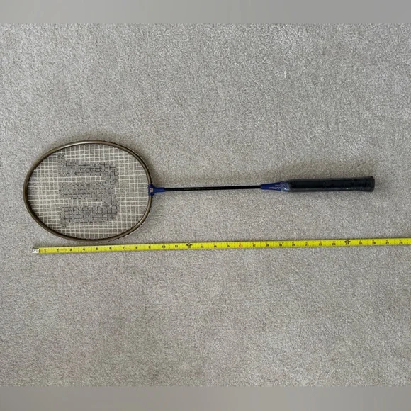 Wilson PRO WOLFF Badminton Rackets - Picture 3 of 3